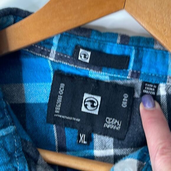 Ocean Current Cotton Flannel.  Size XL.  Soft.  Excellent condition. - Picture 3 of 4